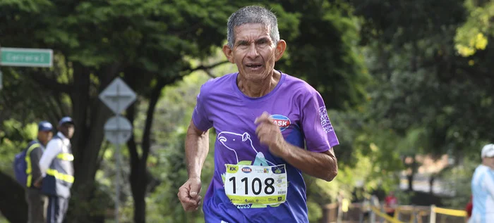 Hernán Moreno Pacheco, ocupó el primer lugar en la carrera del zoológico de Cali, en la categoría masculina de 60 años.
