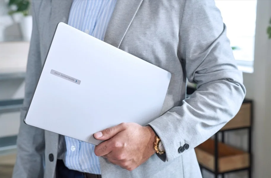 ASUS Lanza la ExpertBook P5: Potencia IA