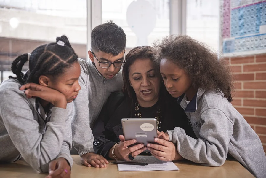 Conectividad Impulsa Educación Rural. Conectividad Impulsa Educación Rural.