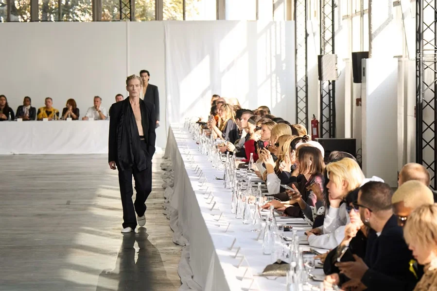 Moda en Movimiento en París. Moda en Movimiento en París.