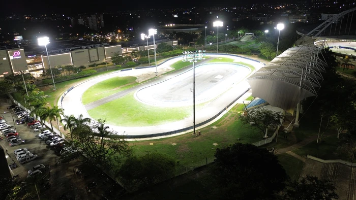 Iluminación Renueva el Patinódromo.
