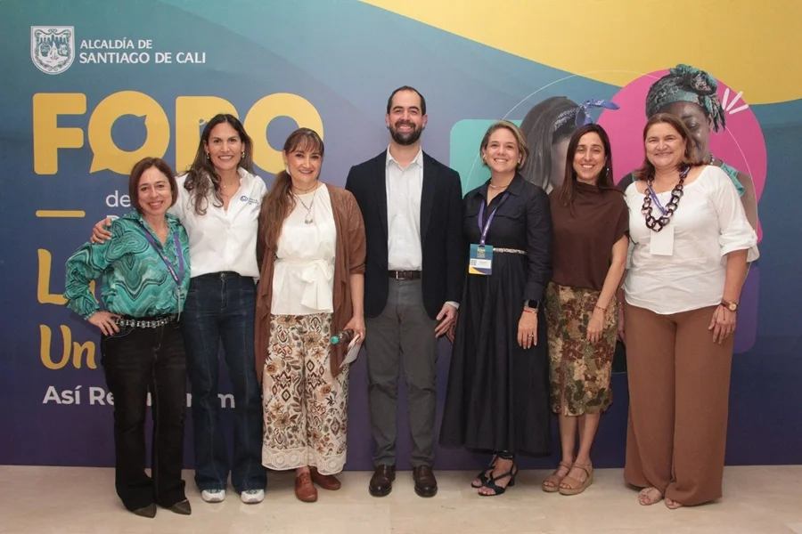 Conexión Educativa Impulsa una Nueva Vibra en el Foro Distrital de 2025. Conexión Educativa Impulsa una Nueva Vibra en el Foro Distrital de 2025.