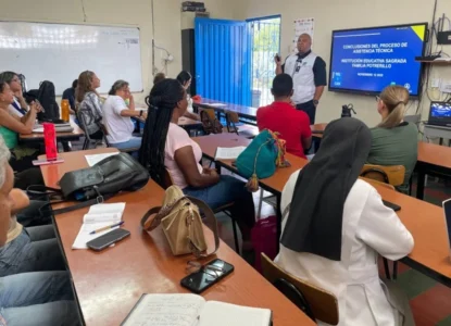 Bilingüismo Impulsa Una Revolución Educativa en Palmira. Bilingüismo Impulsa Una Revolución Educativa en Palmira.