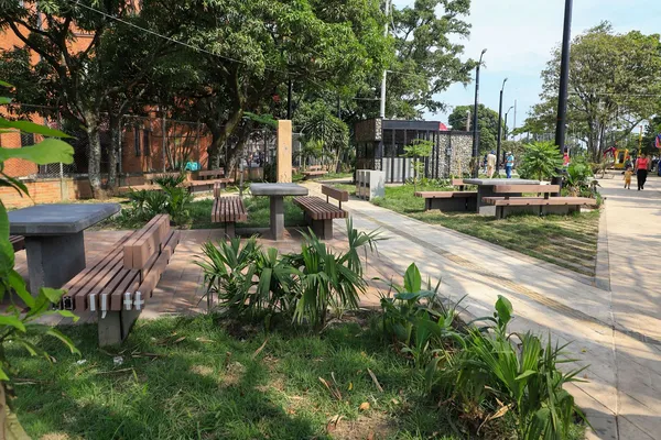 Bulevar de Oriente, la Transformación Urbana que Convierte a Cali en Destino Turístico Mundial. Bulevar de Oriente, la Transformación Urbana que Convierte a Cali en Destino Turístico Mundial.